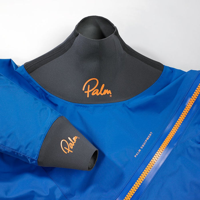 Palm Rogen Suit zoom on cuff and collar